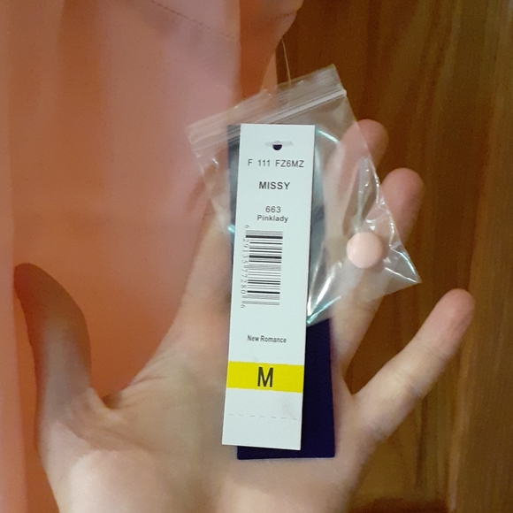 Pinklady Coloured Blouse with Ruffled Front - Picture 3 of 4